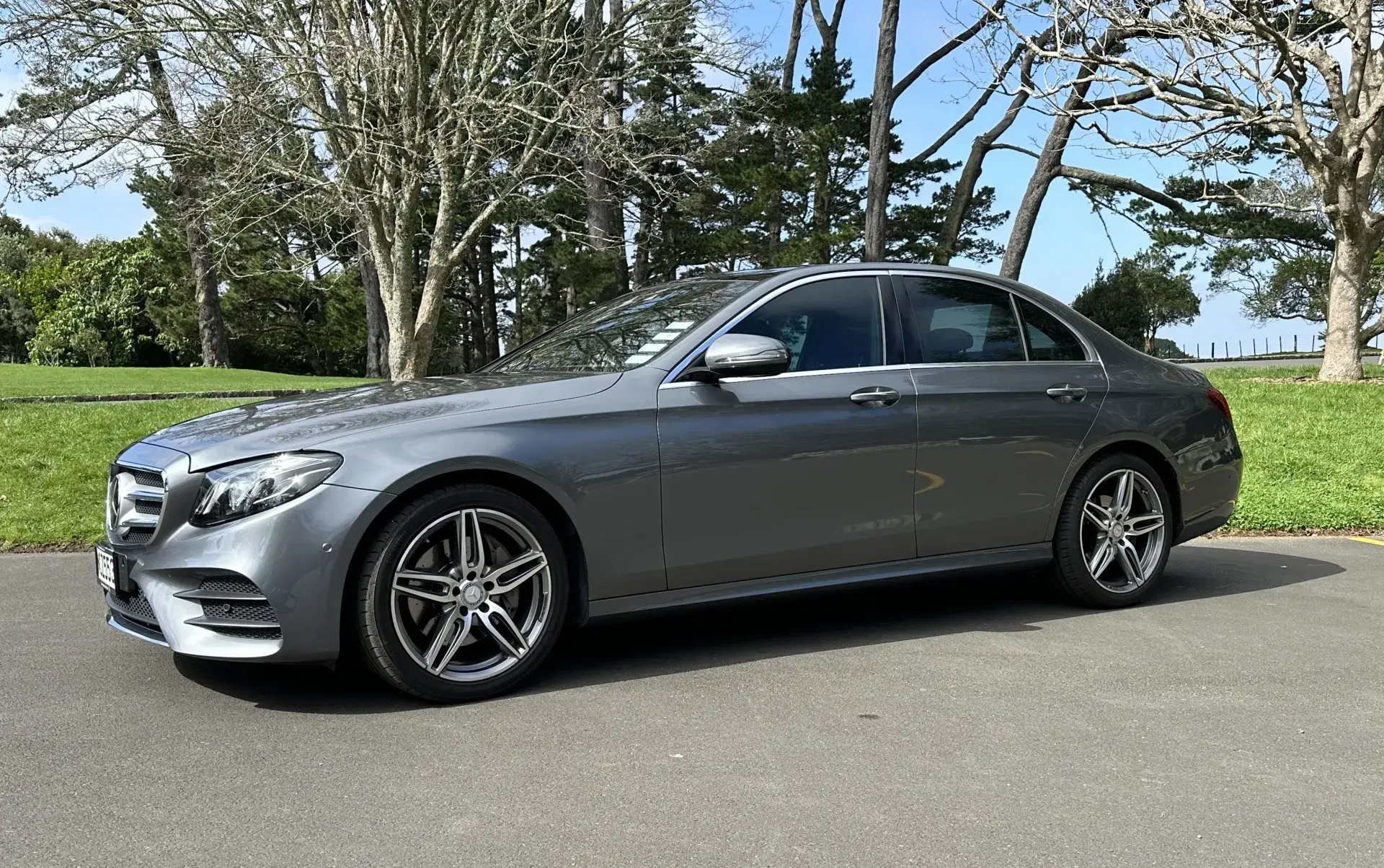 Mercedes Benz E-Class – grey, leather interior