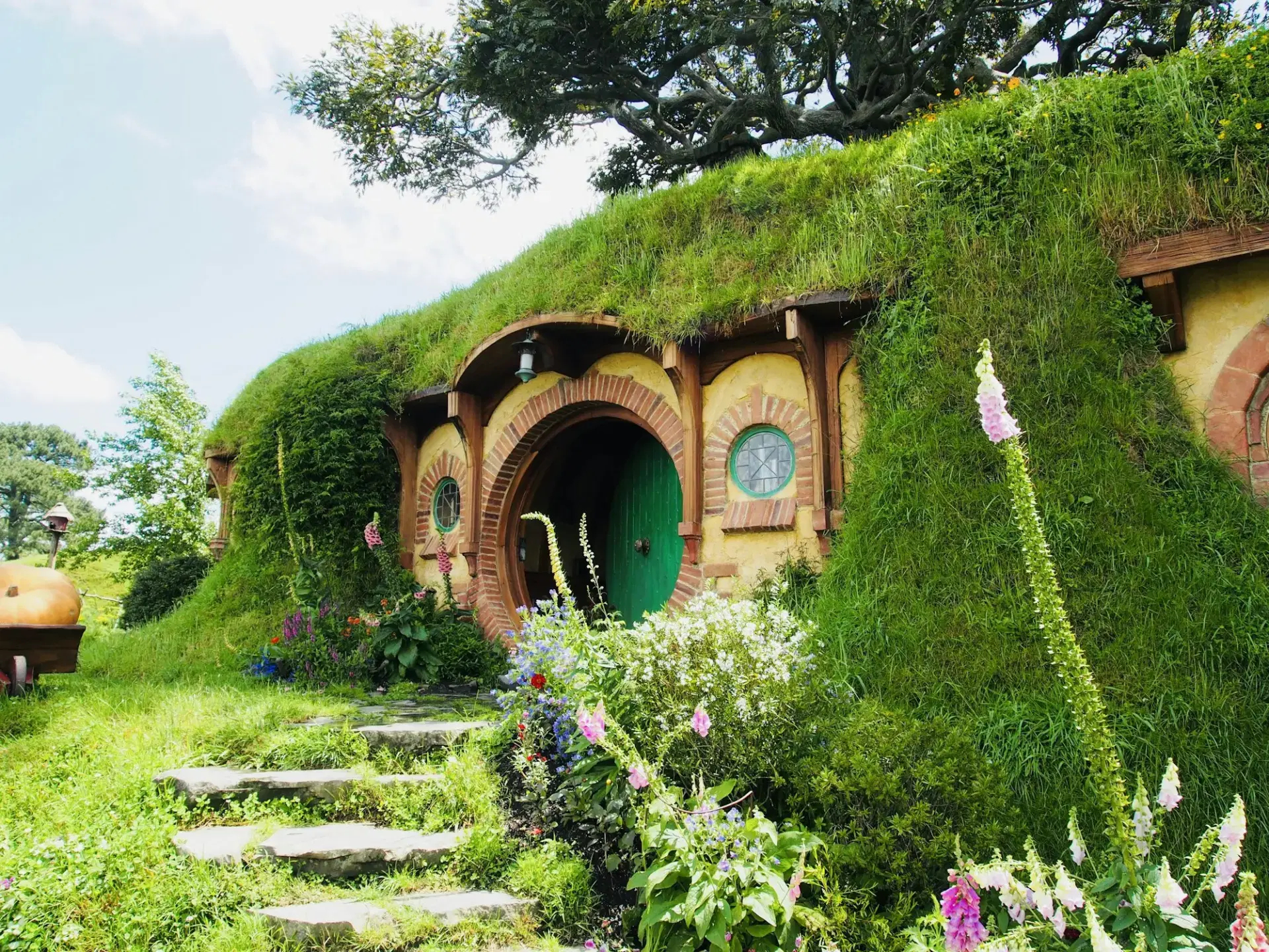 The mill and lake at the Hobbiton Movie Set